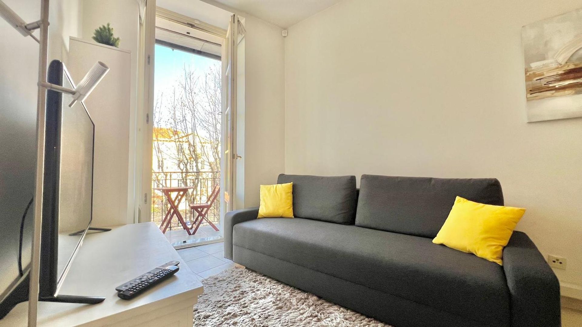 Place Grimaldi, Close To And Restaurants, With Balcony