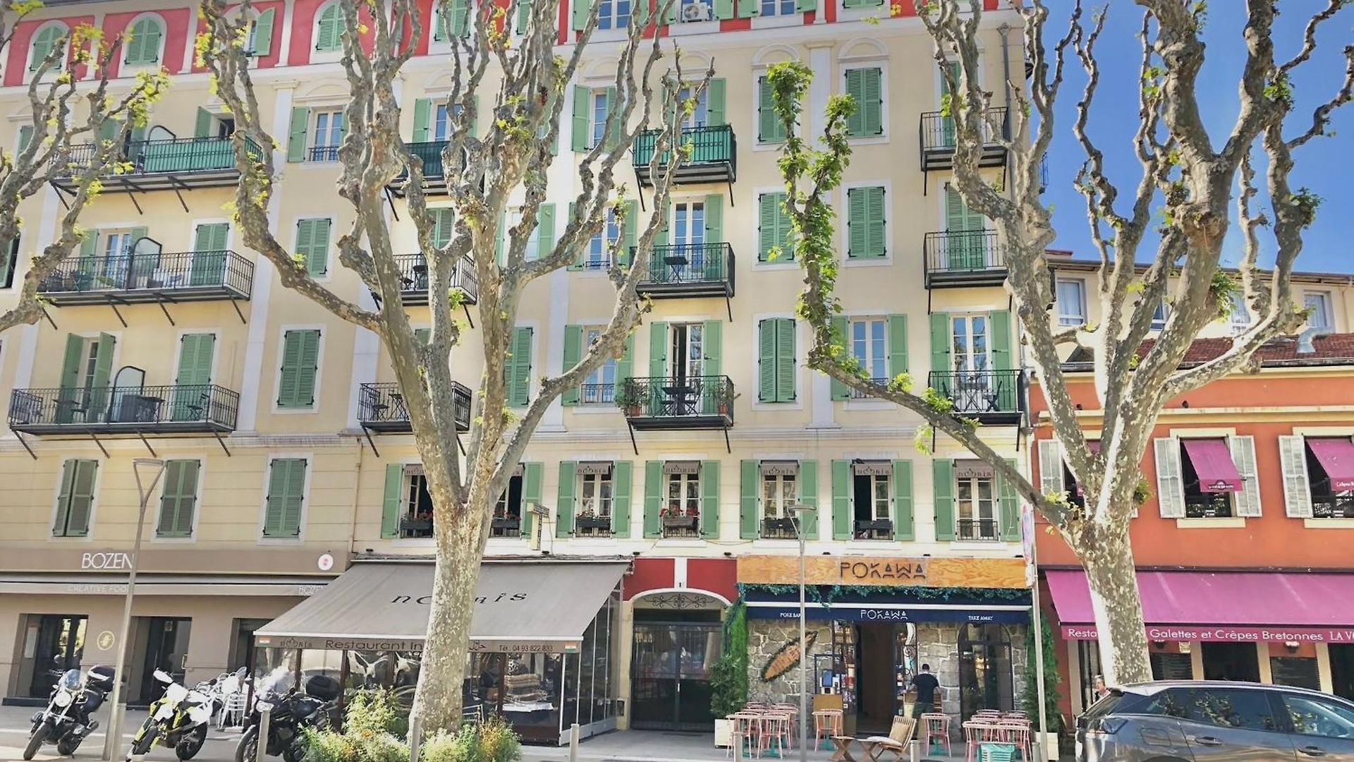 Place Grimaldi, Close To And Restaurants, With Balcony