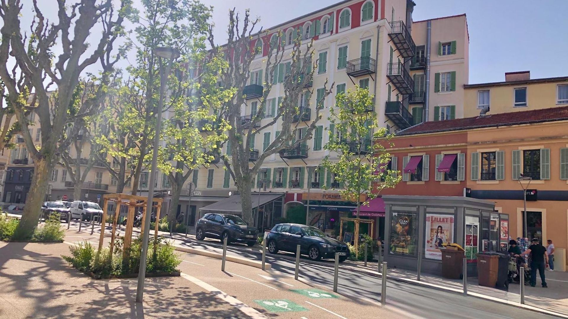Appartement Place Grimaldi, Close To And Restaurants, With Balcony