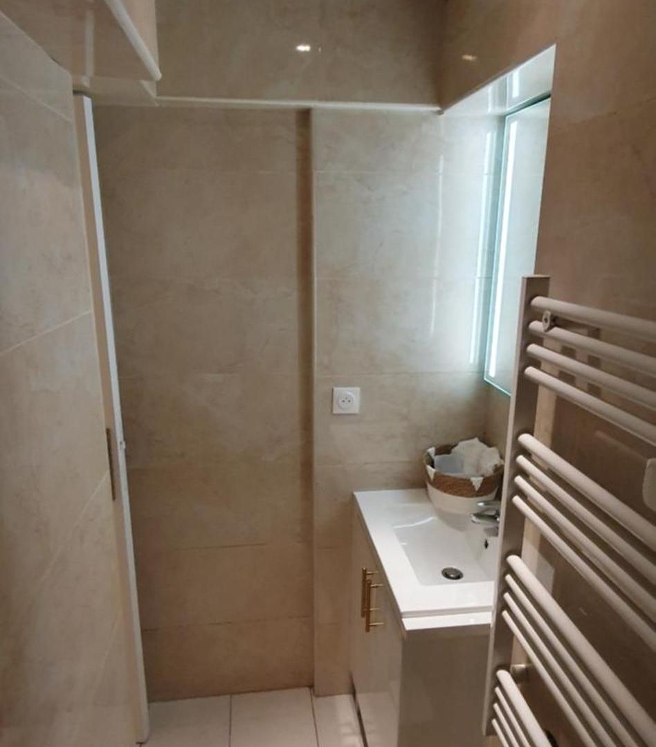 3 Pièces Sur Centre Appartement *