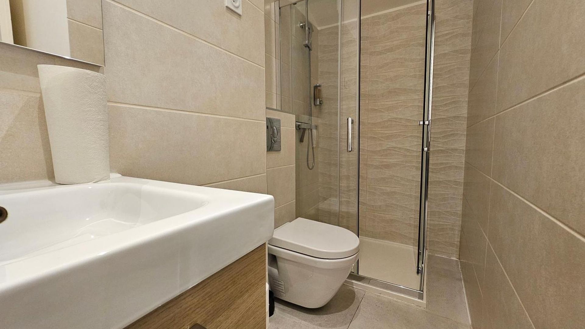 Centre De : Renove, Climatise Et Calme Appartement Nice