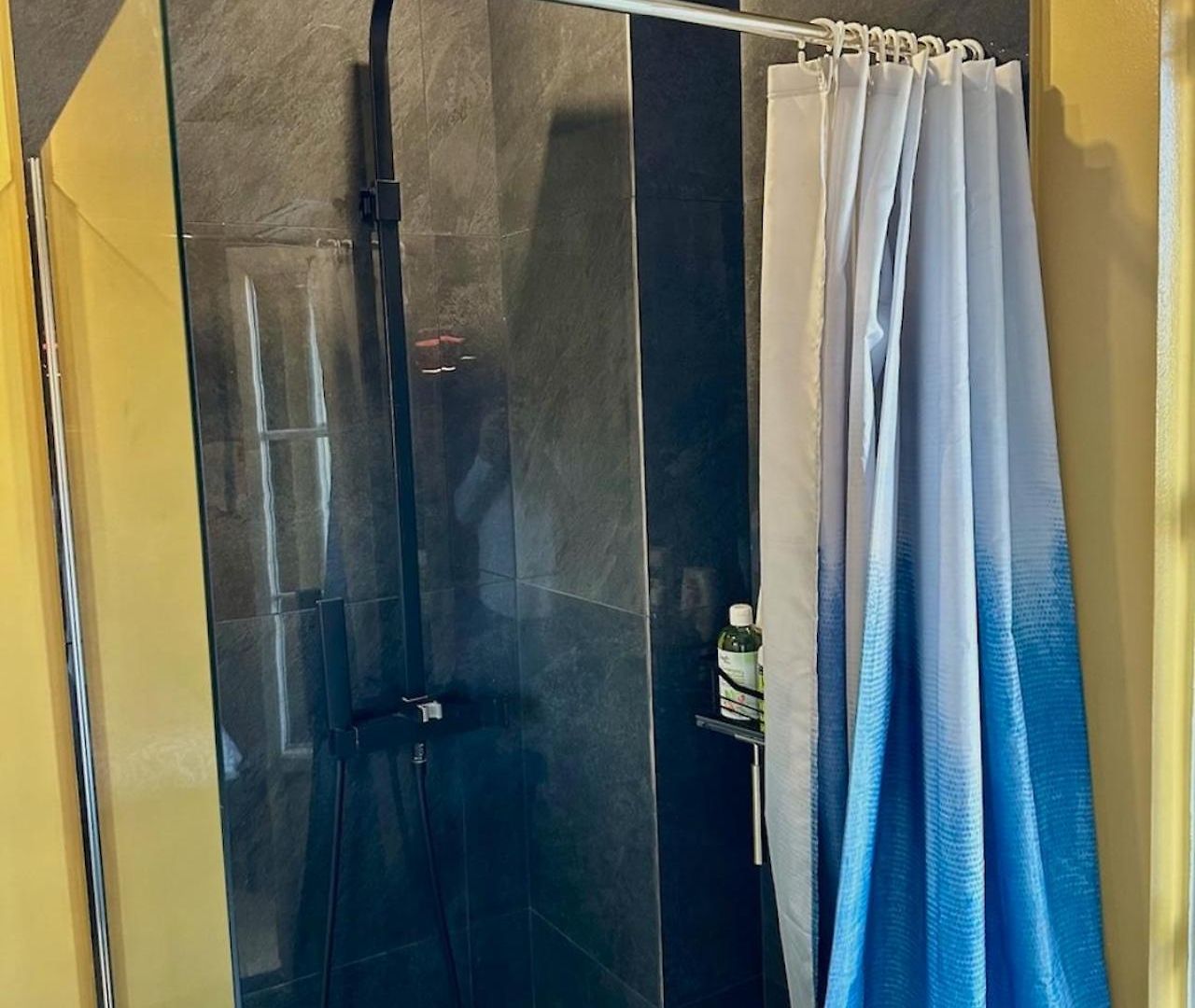 Appartement 2 Chambres, Balcons, Vue Imprenable, Climatisation - Palace Bleu *