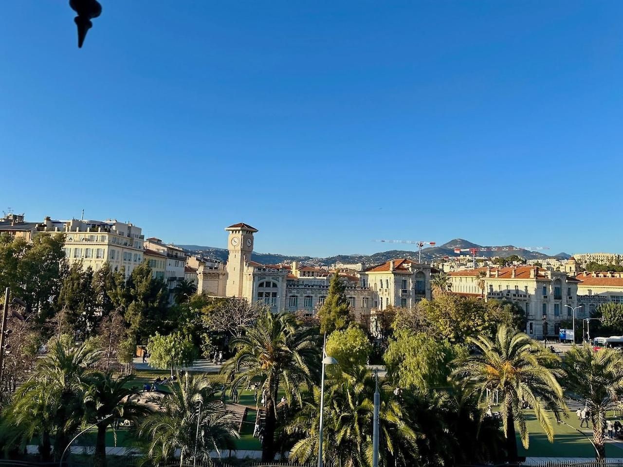 Appartement 2 Chambres, Balcons, Vue Imprenable, Climatisation - Palace Bleu