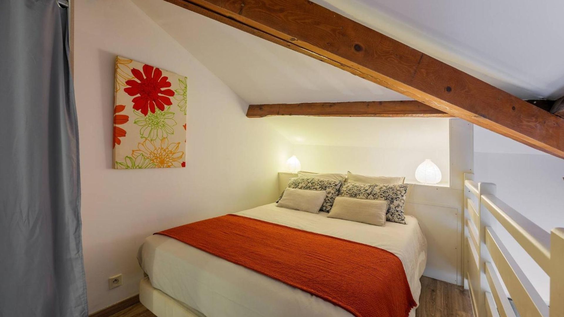 Appartement Jolie Duplex Avec Patio Nice