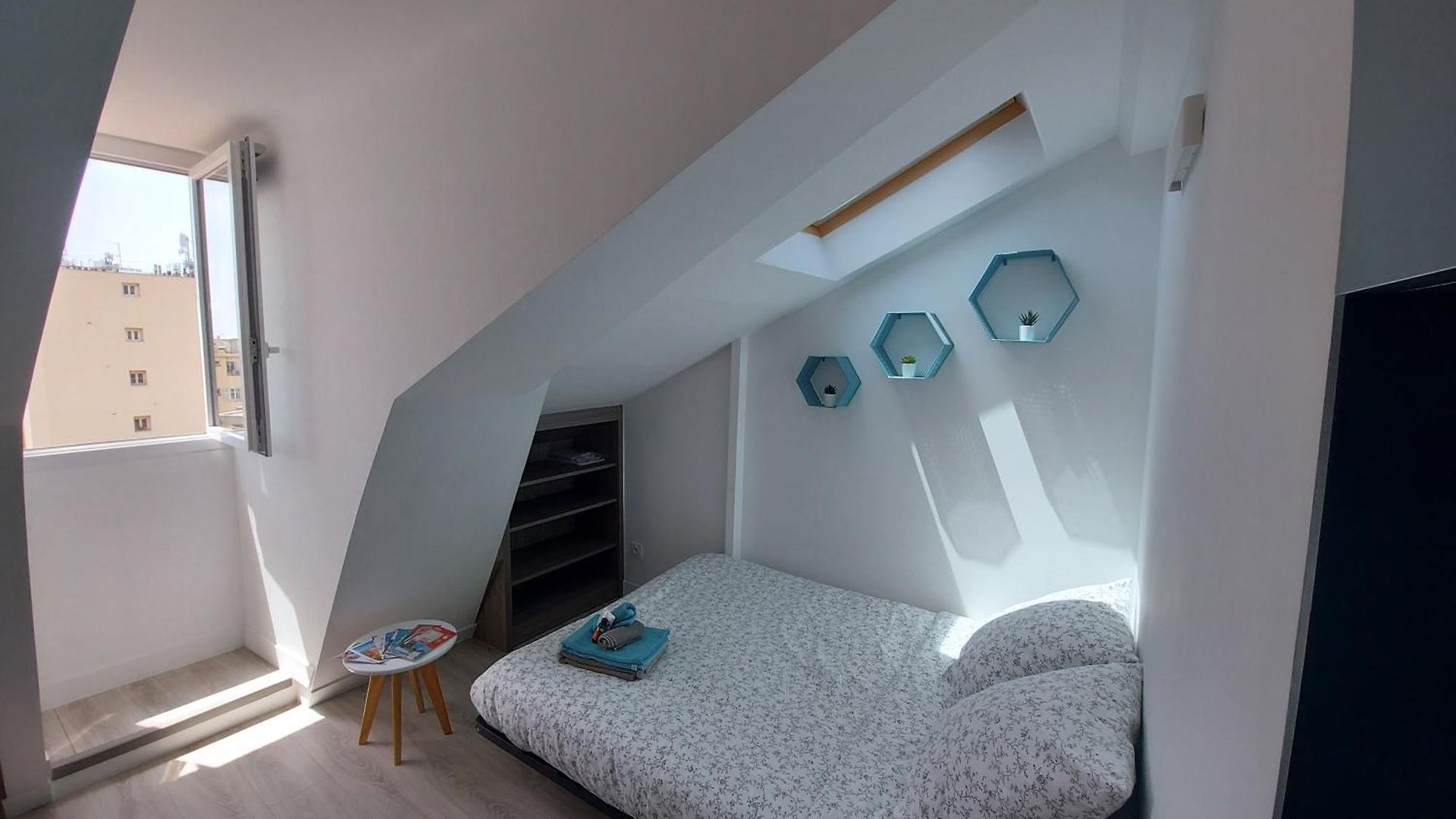 Appartement Centre De : Renove, Climatise Et Calme *