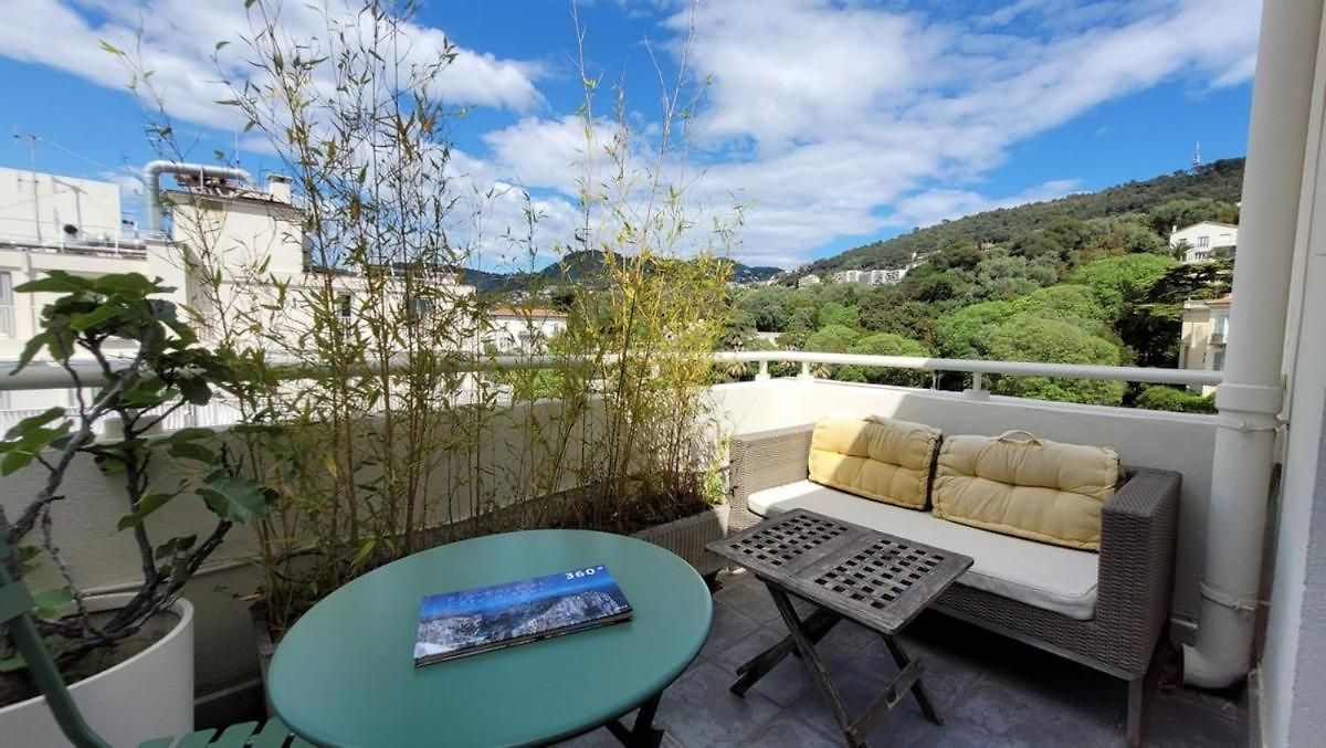 Cosy Penthouse Le Port 2 Br - 2 Bath Appartement