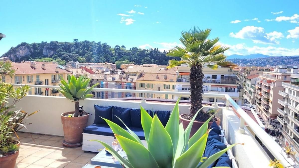 Cosy Penthouse Le Port 2 Br - 2 Bath