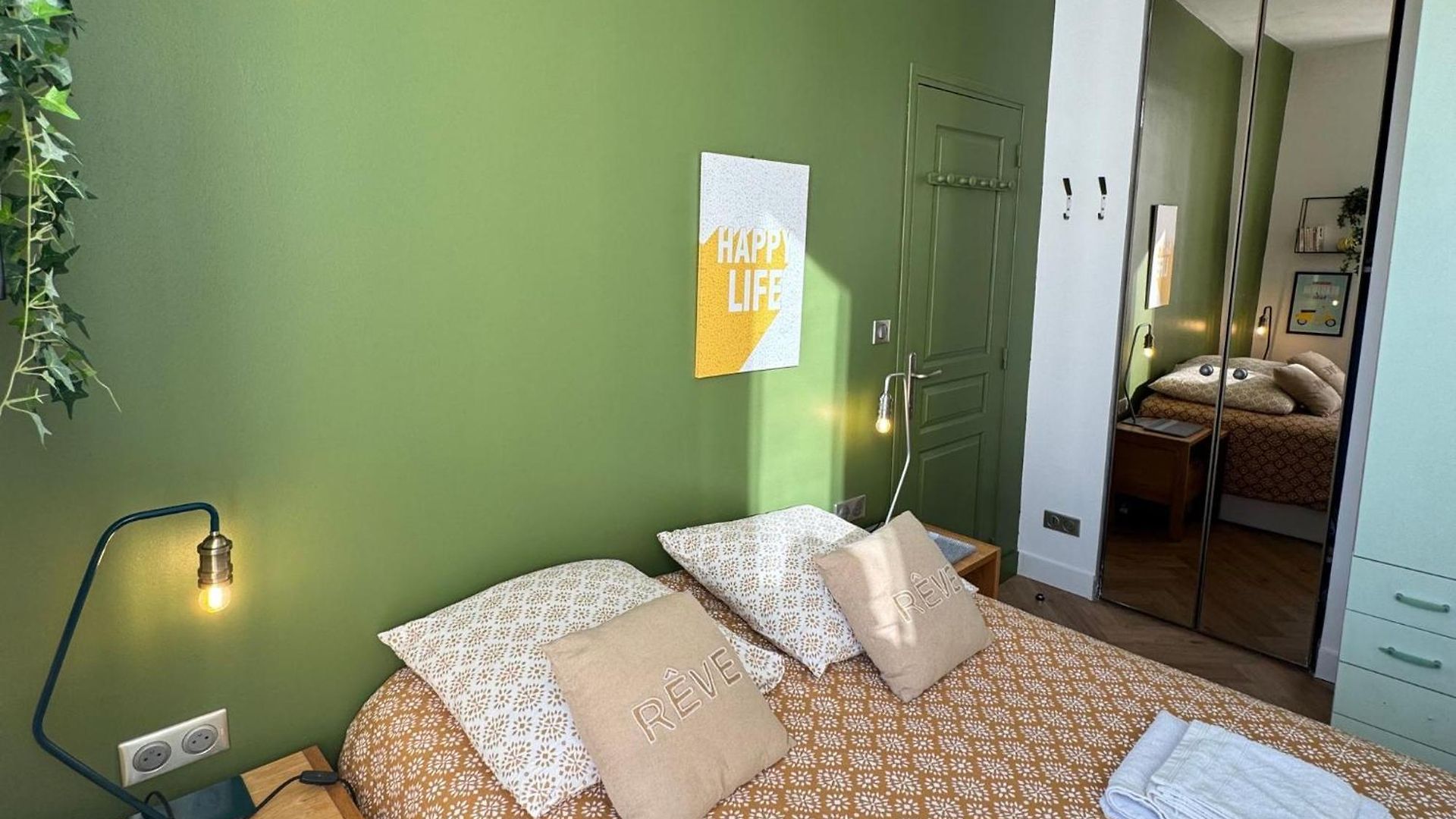 Cosy Cocoon Place Massena * Nice