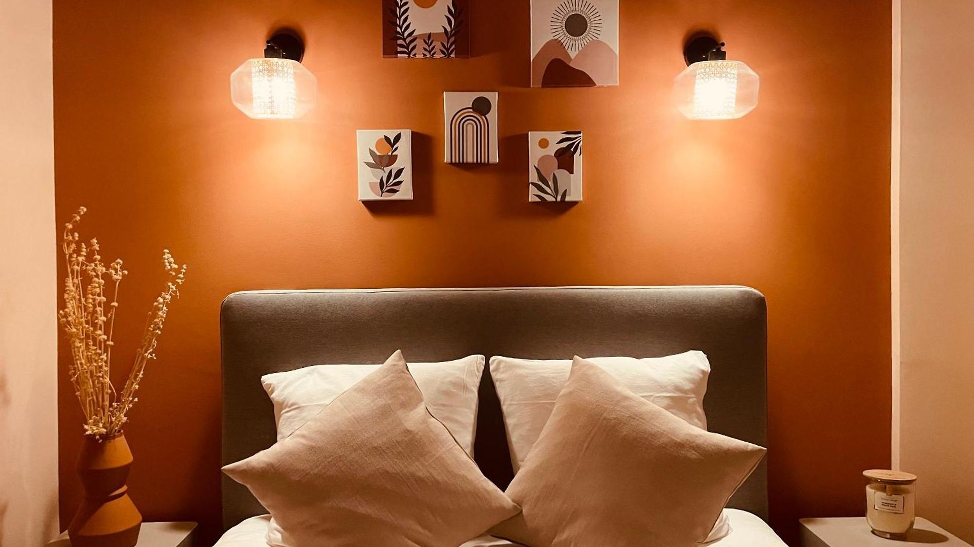 Apartment Old Town Place Rossetti Themed 2br Full Air Conditioning *