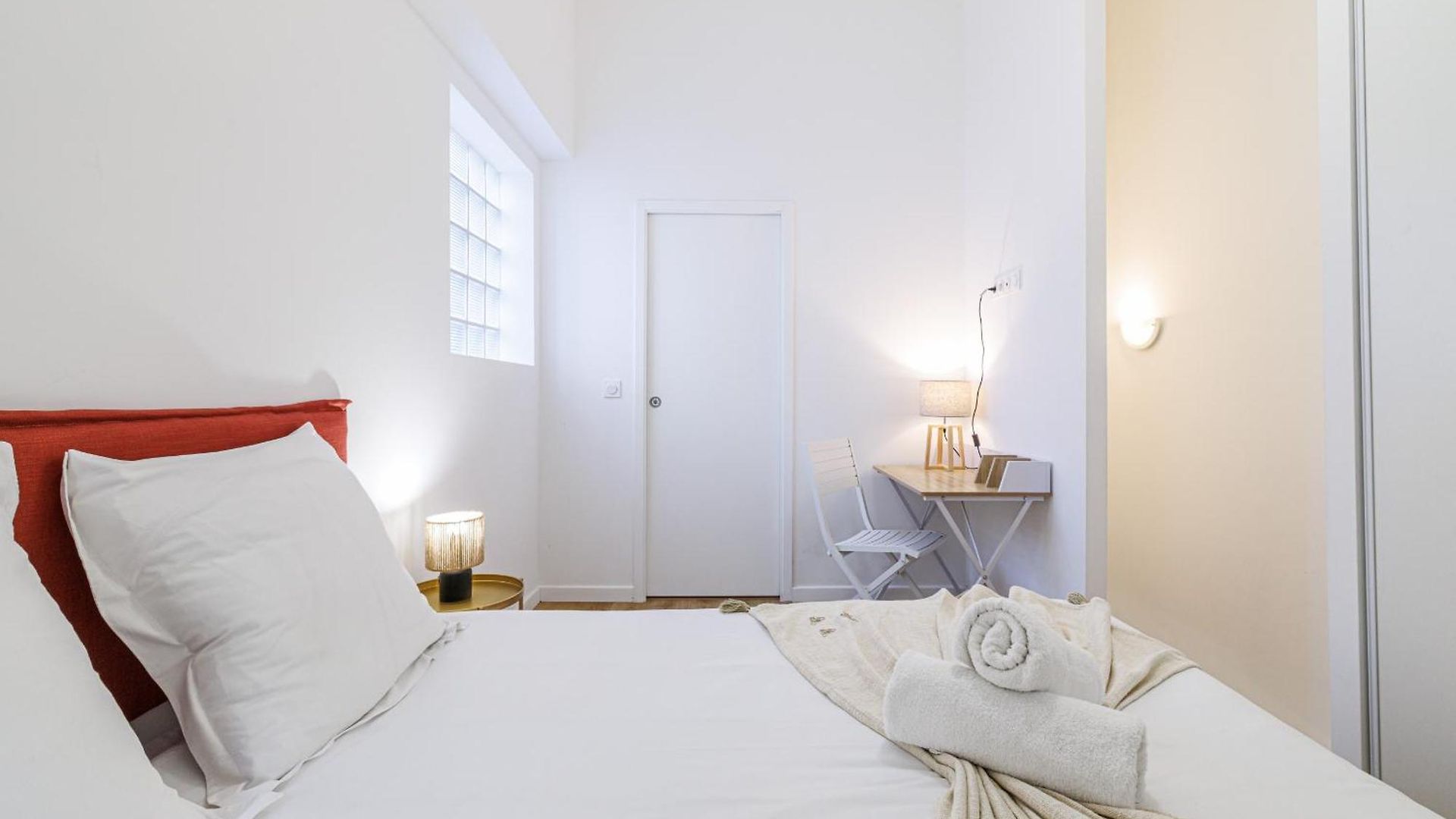1 Bdr Duplex Downtown - Ac Appartement
