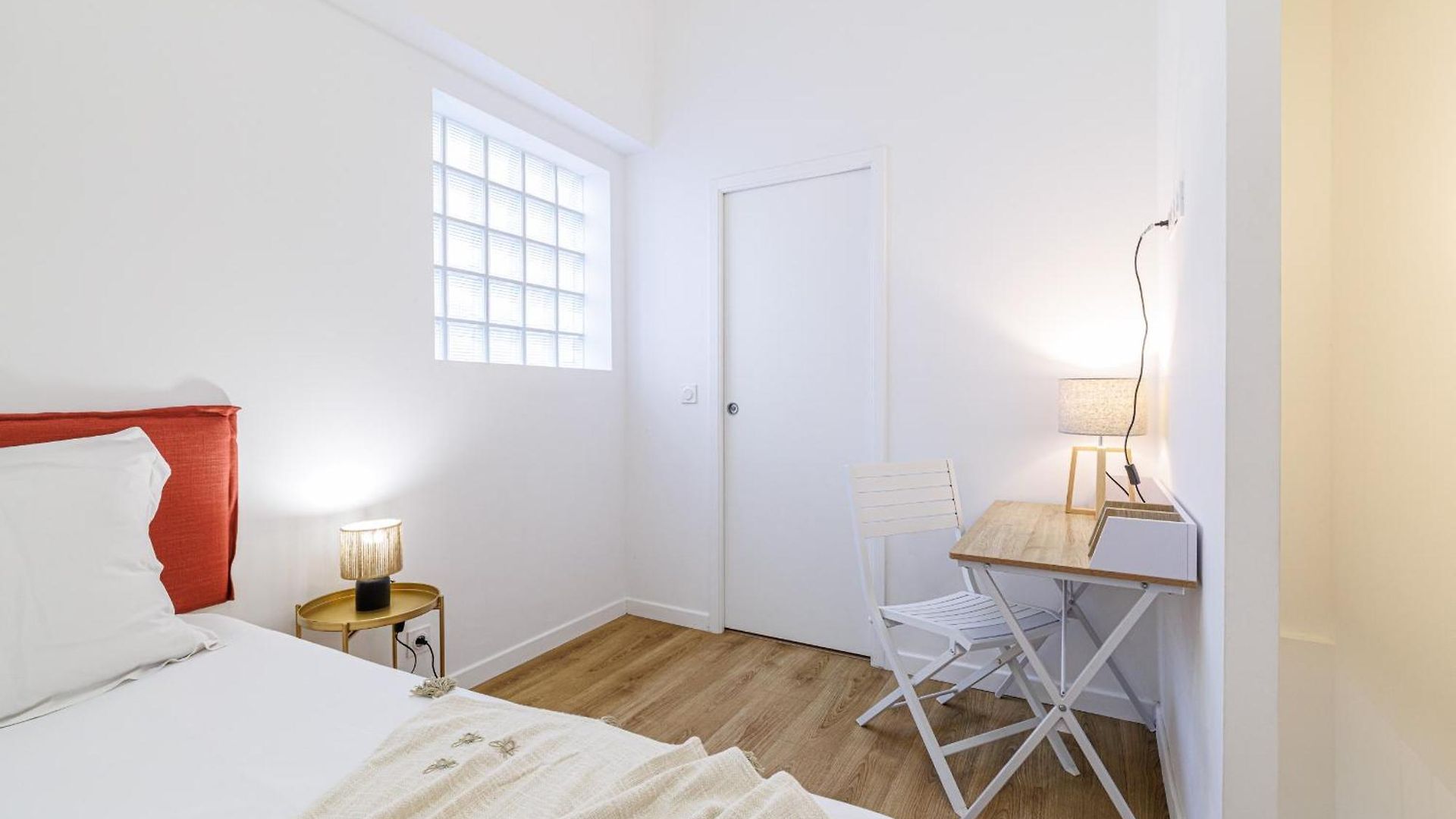 1 Bdr Duplex Downtown - Ac Nice