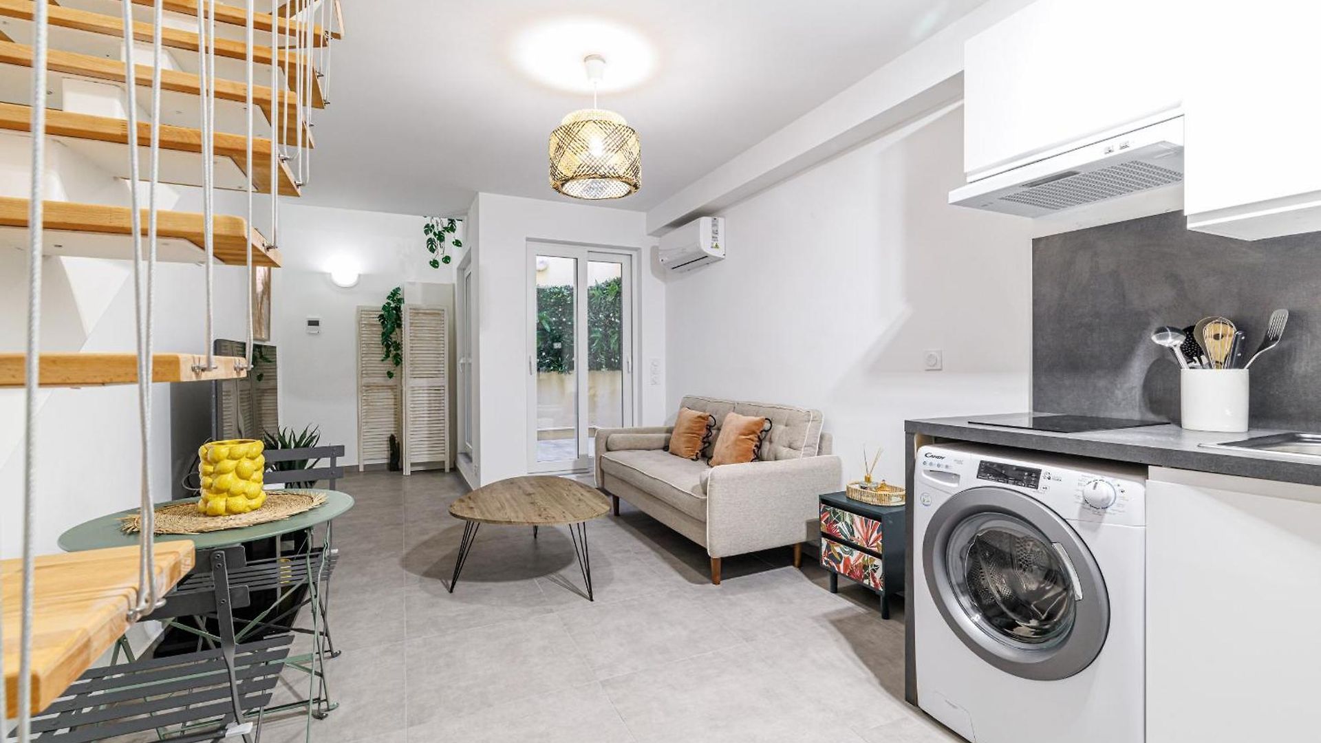 1 Bdr Duplex Downtown - Ac Appartement