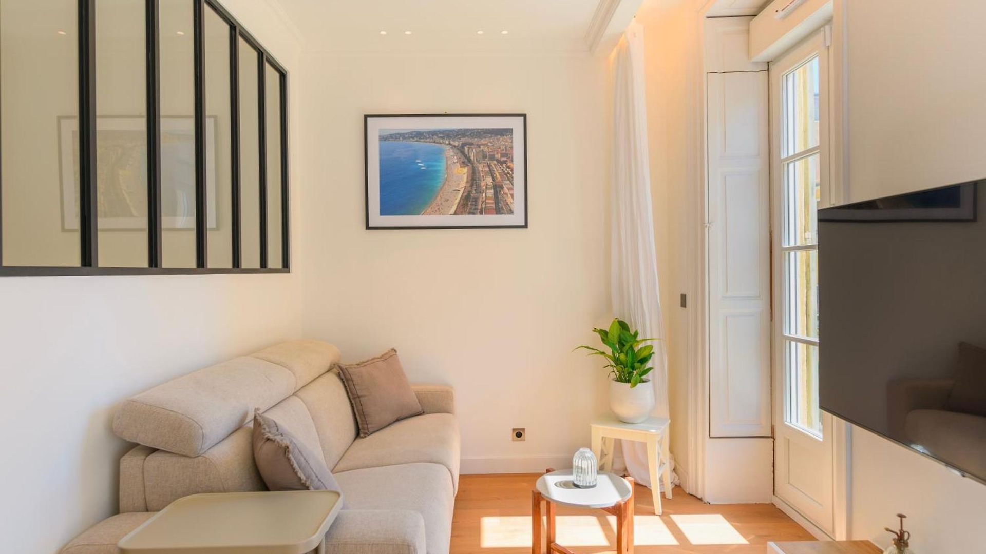 Hyper Centre, Balcon, 5min De La Plage, Ac Apartment