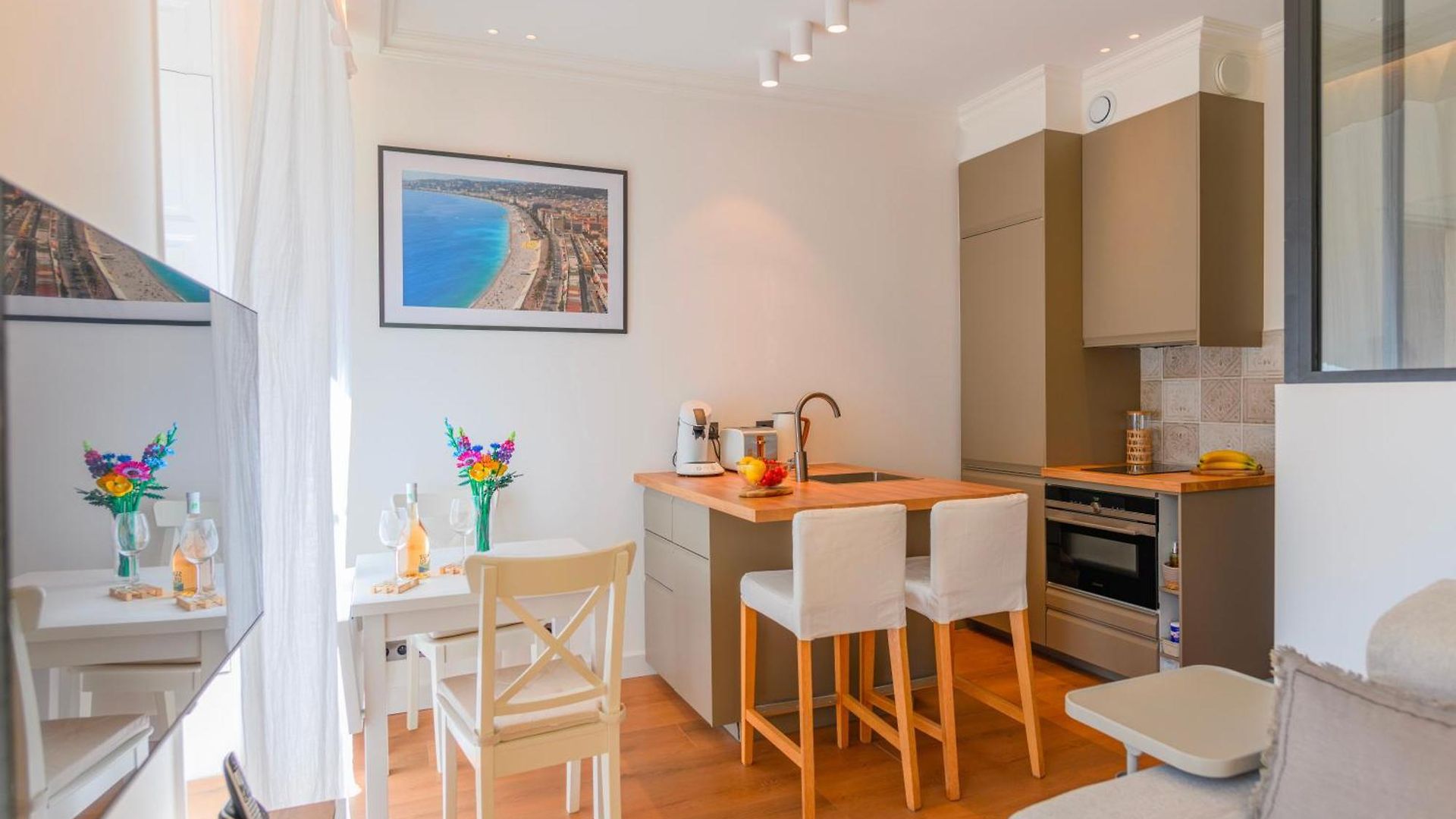 Hyper Centre, Balcon, 5min De La Plage, Ac Apartment *