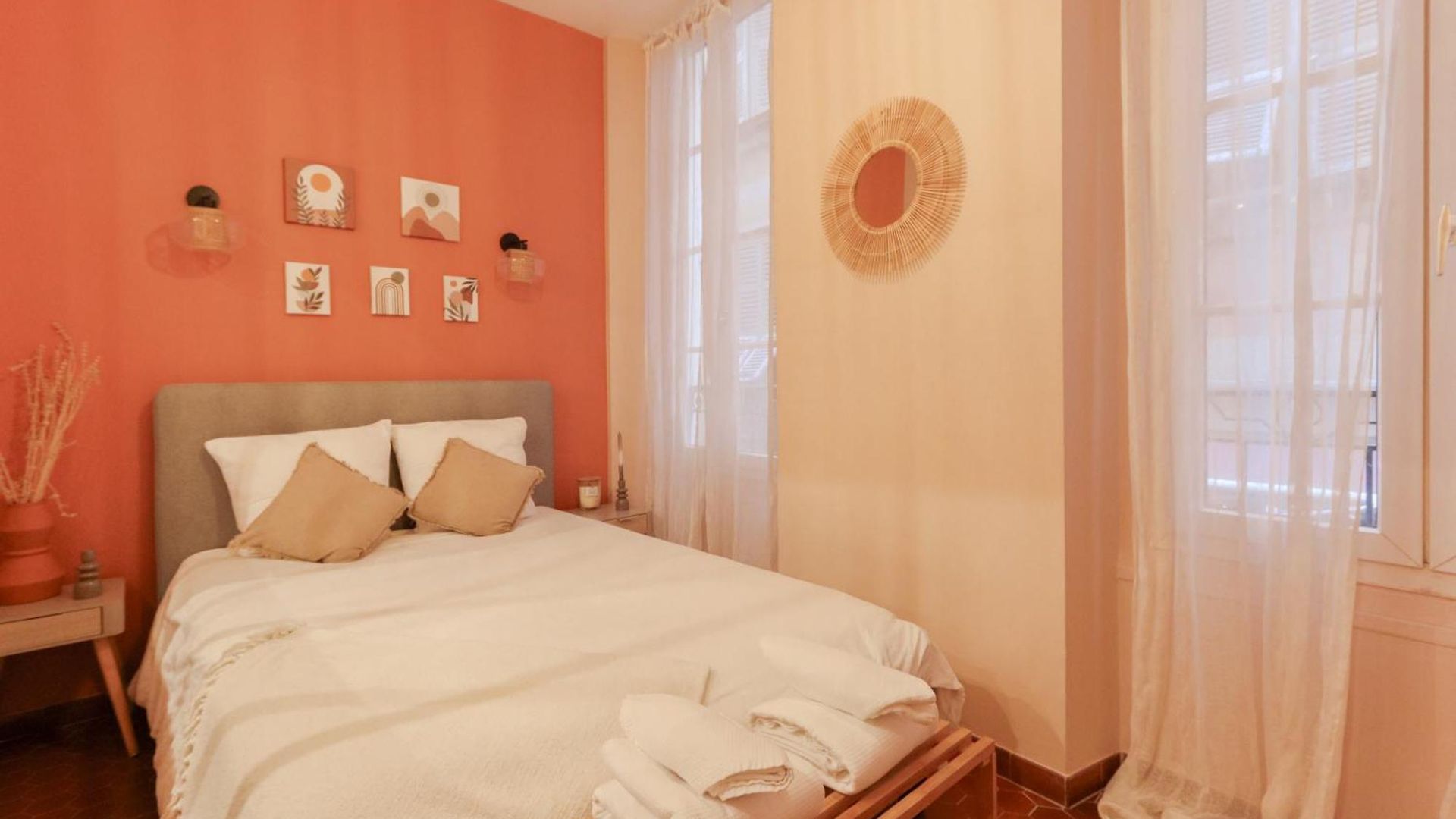 Old Town Place Rossetti Themed 2br Full Air Conditioning Apartment
