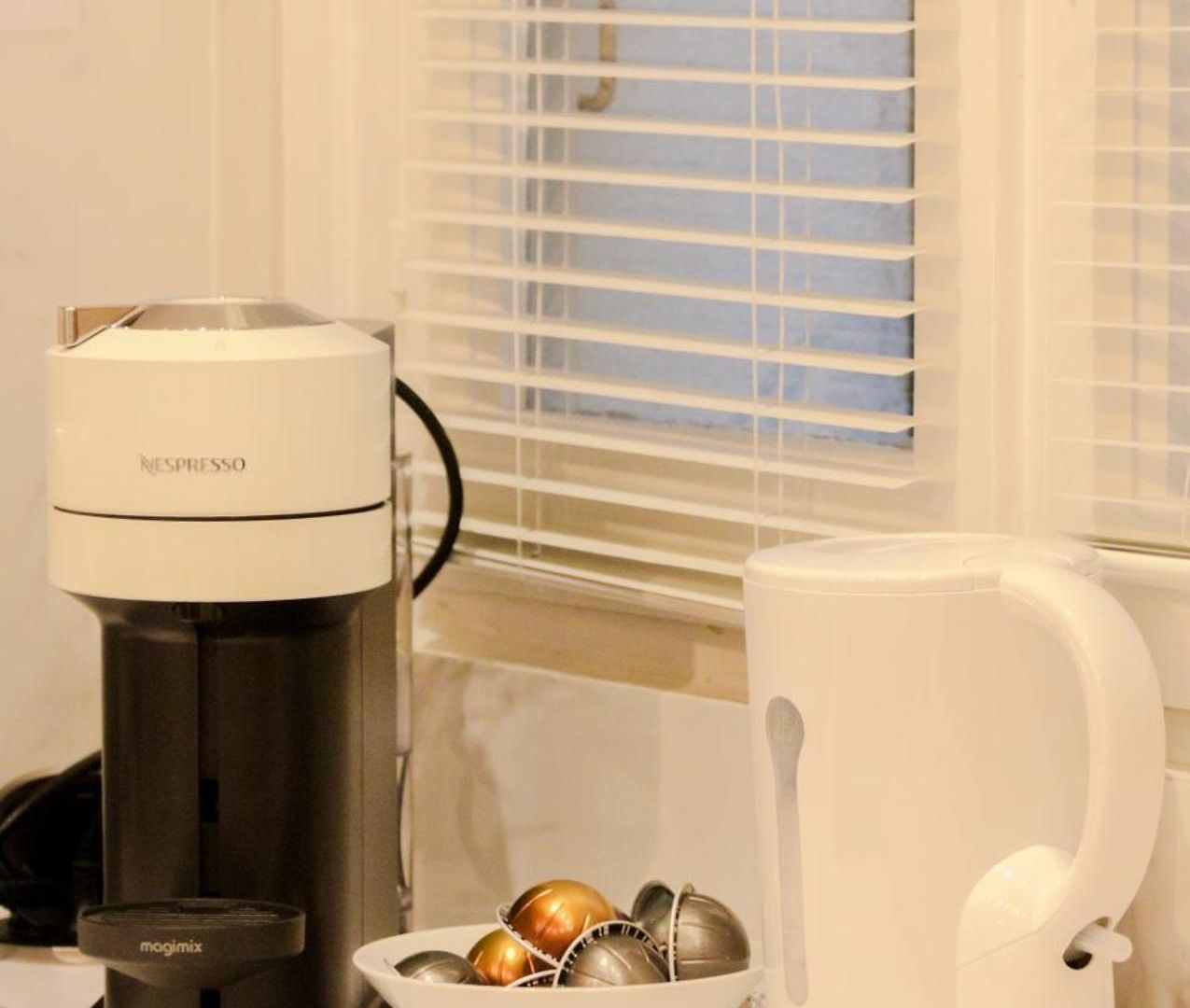 Old Town Place Rossetti Themed 2br Full Air Conditioning Apartment *