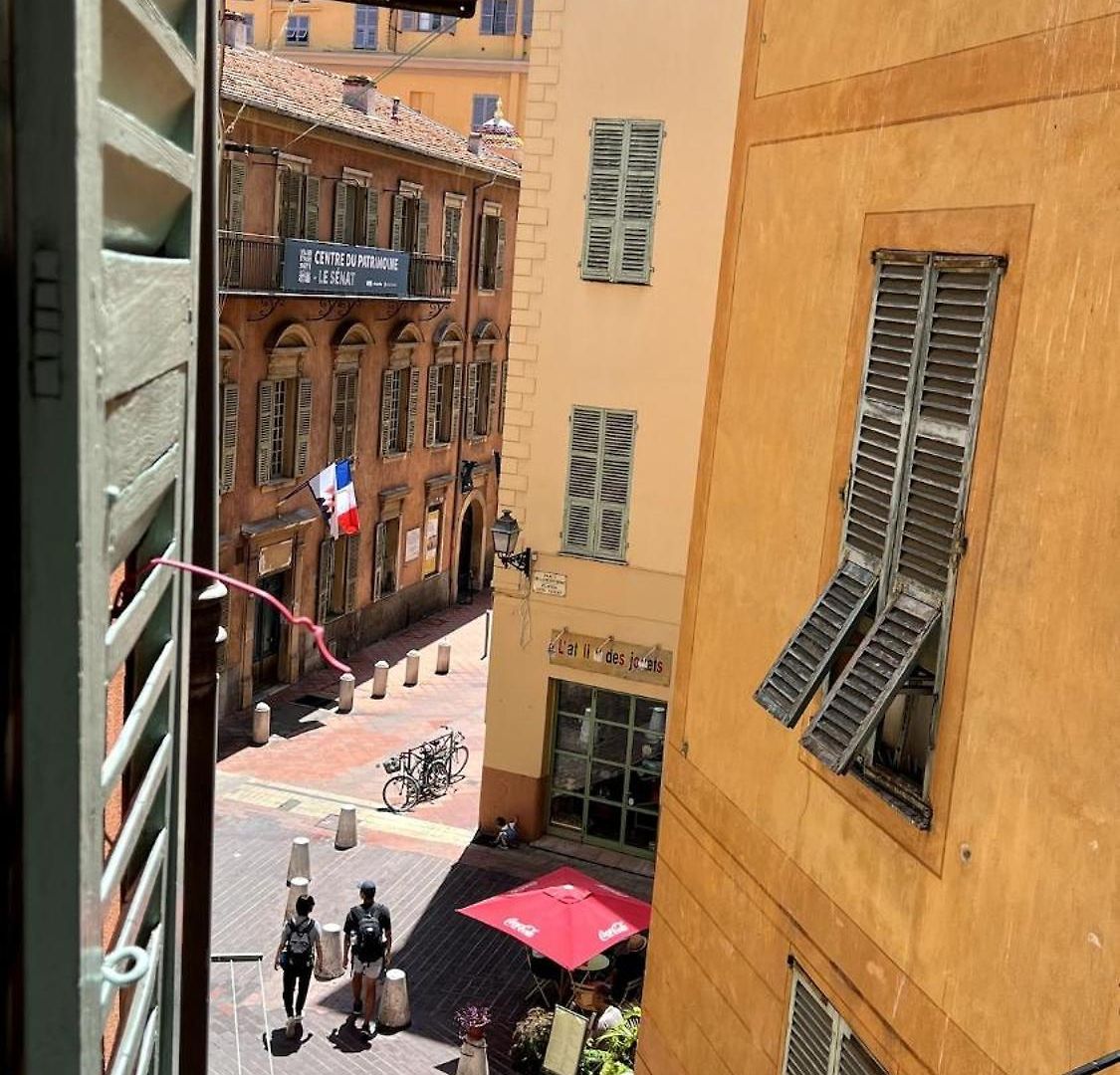 Apartment Proche Du Cours Saleya Et De La Plage, Dans Le Vieux Nice, Spacieux Et Climatise Nice
