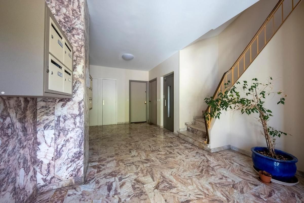 Appartement Spacious And Pleasant 3 Bedroom Flat Nice