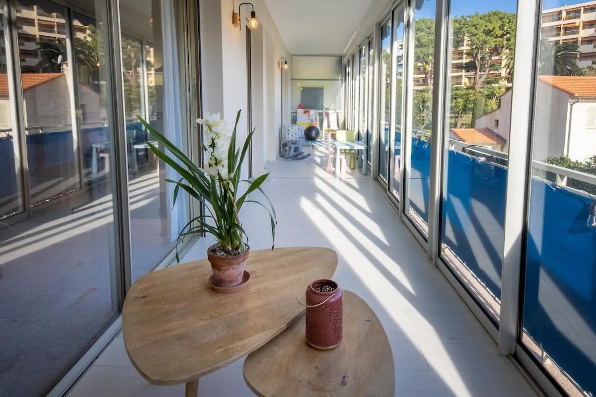 Spacious And Pleasant 3 Bedroom Flat *