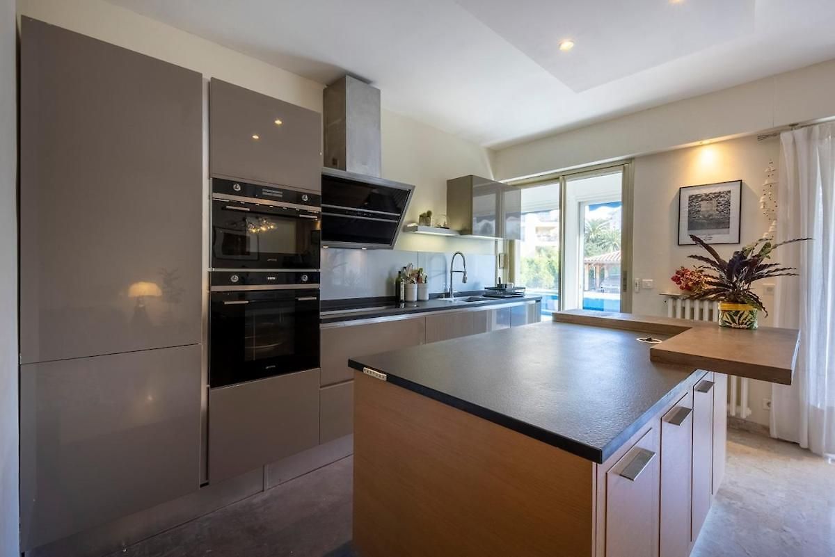 Spacious And Pleasant 3 Bedroom Flat Appartement Nice