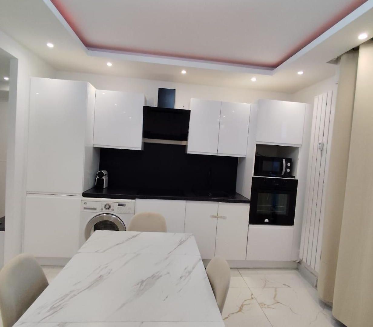 Appartement Cozy Downtown 2 Bedroom 1 Min 1 Min Tramway 10min Airport Air Conditionner