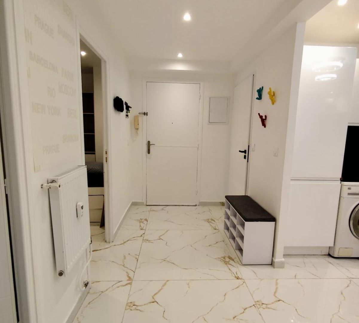 Cozy Downtown 2 Bedroom 1 Min 1 Min Tramway 10min Airport Air Conditionner *