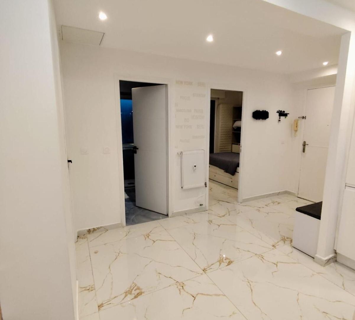 Cozy Downtown 2 Bedroom 1 Min 1 Min Tramway 10min Airport Air Conditionner Appartement *