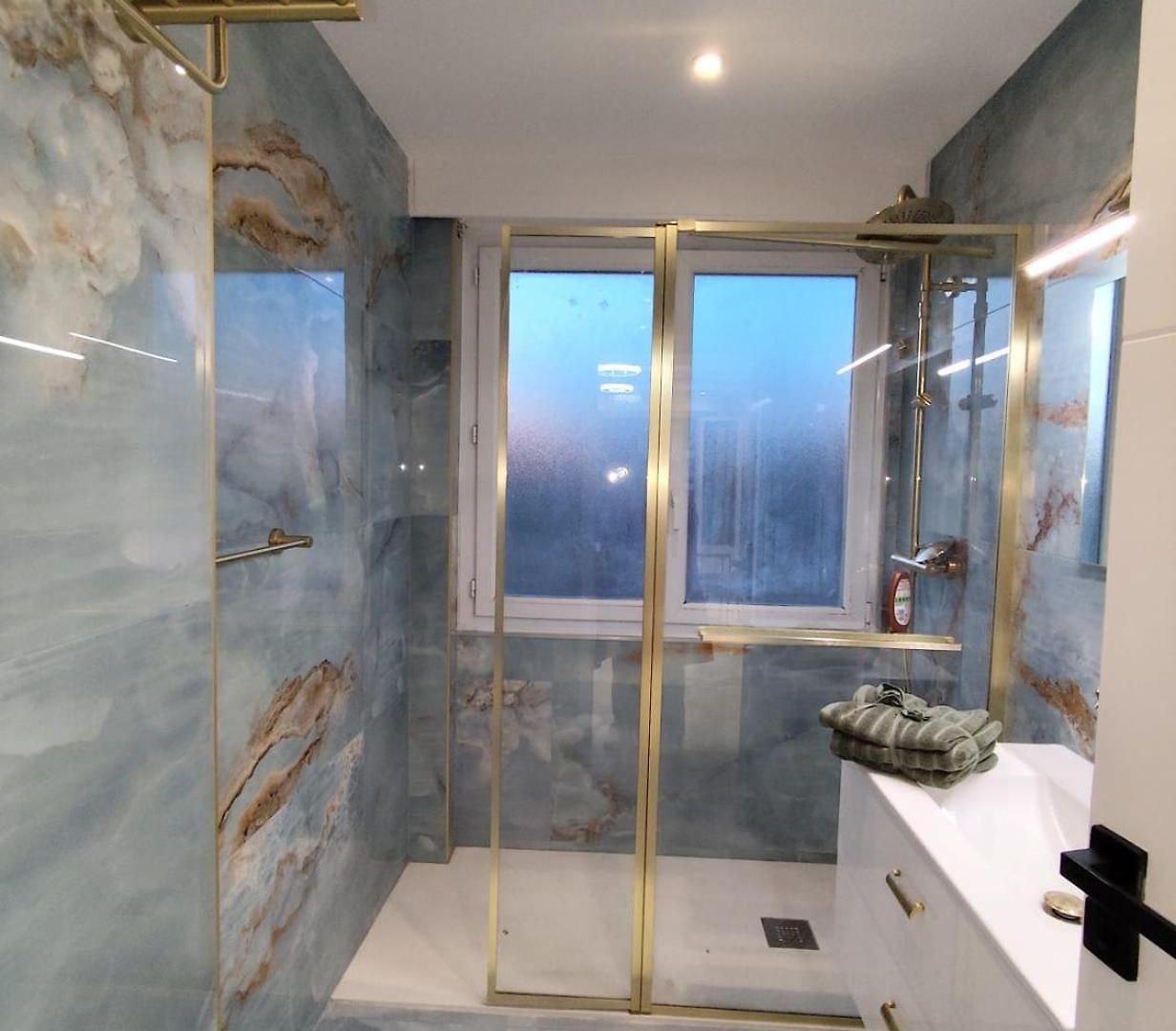 Cozy Downtown 2 Bedroom 1 Min 1 Min Tramway 10min Airport Air Conditionner *
