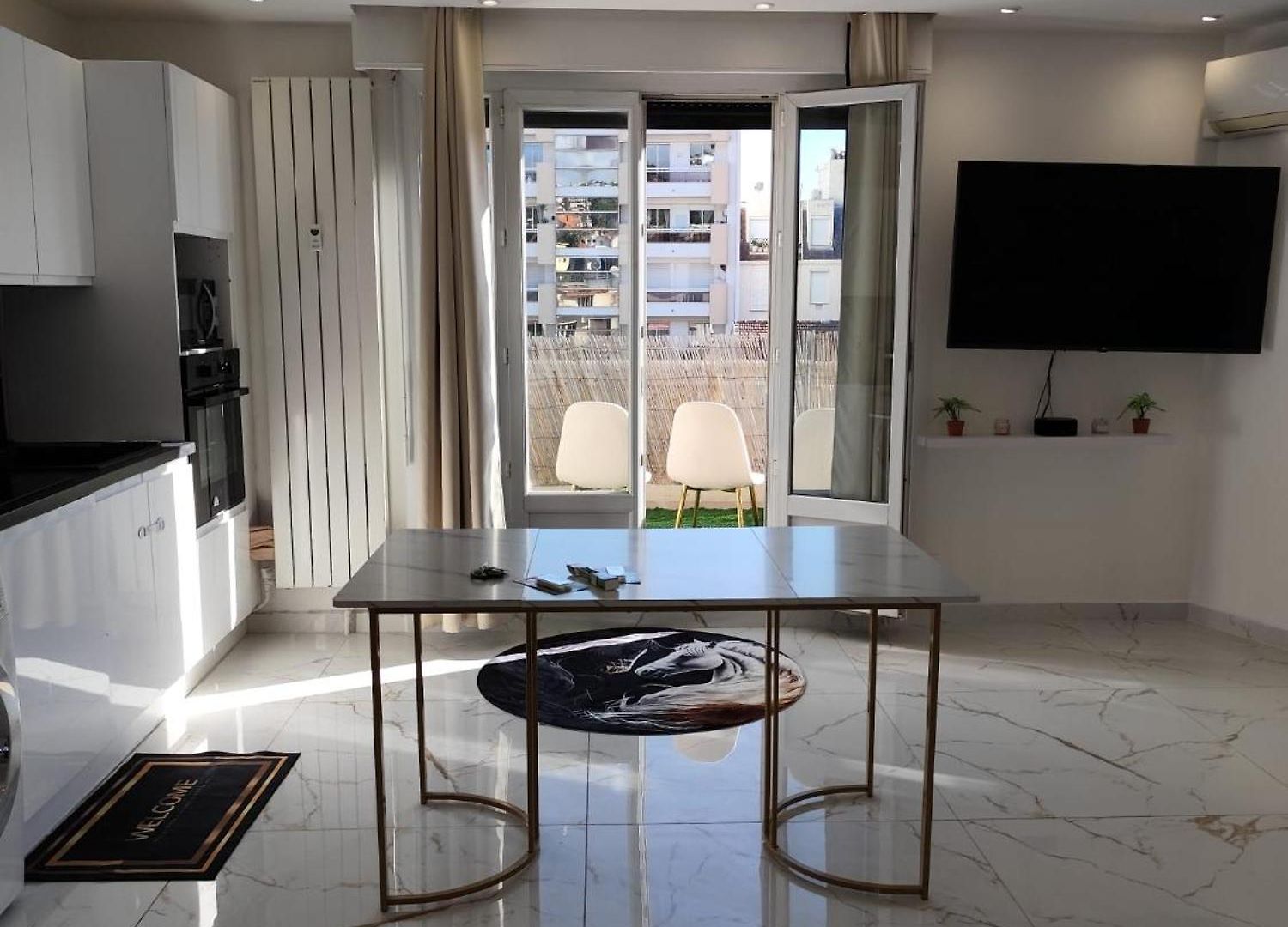 Cozy Downtown 2 Bedroom 1 Min 1 Min Tramway 10min Airport Air Conditionner Appartement Nice