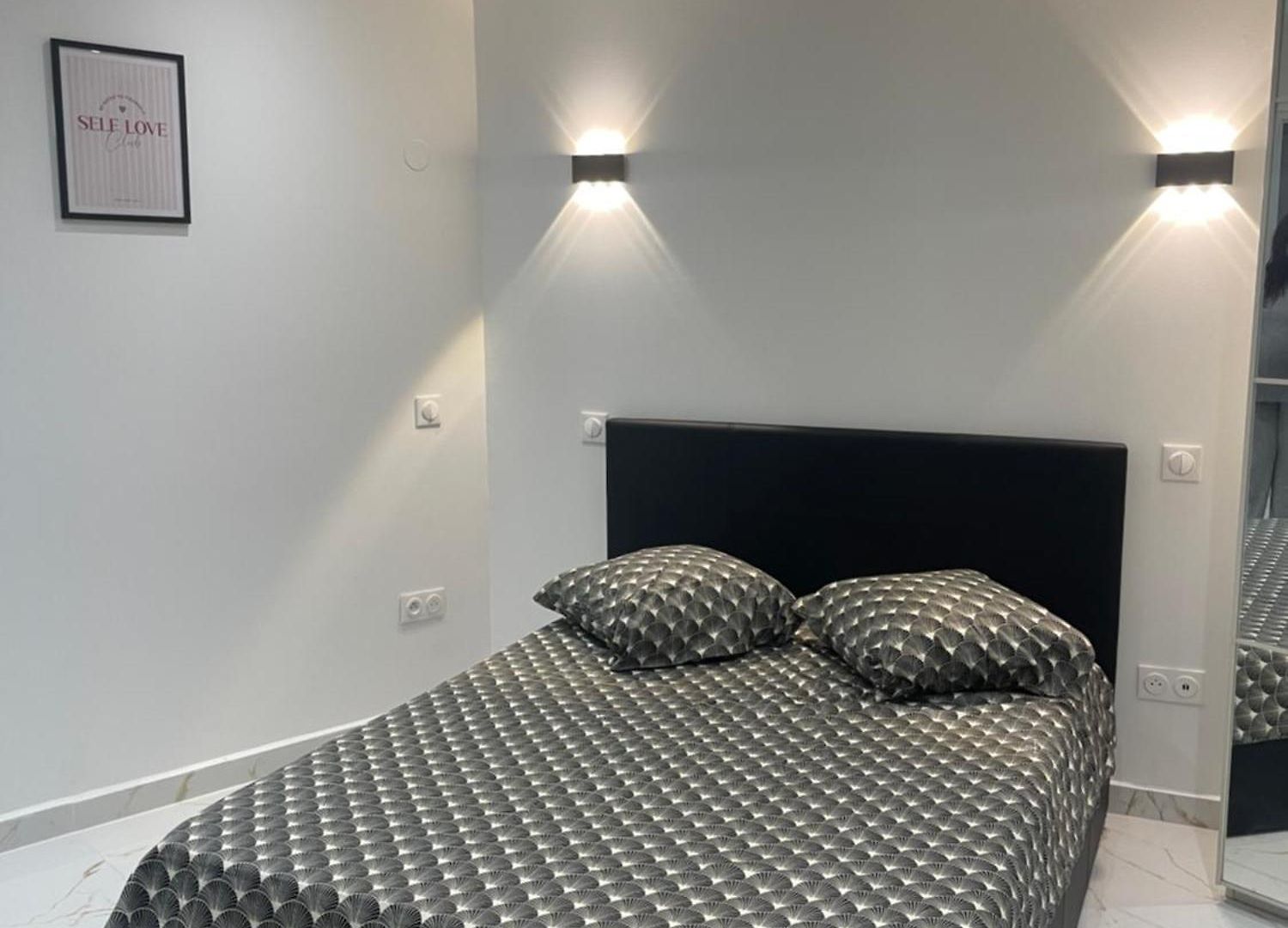 Appartement Cozy Downtown 2 Bedroom 1 Min 1 Min Tramway 10min Airport Air Conditionner