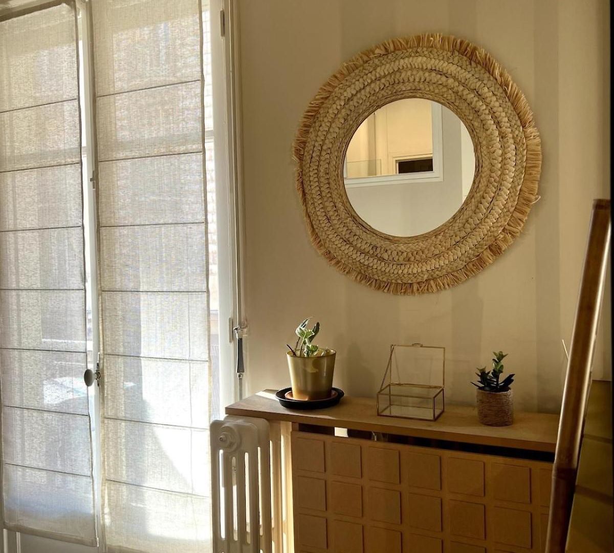 Modern With Balcony And Ac Walk To Tramway Near Center Apartment