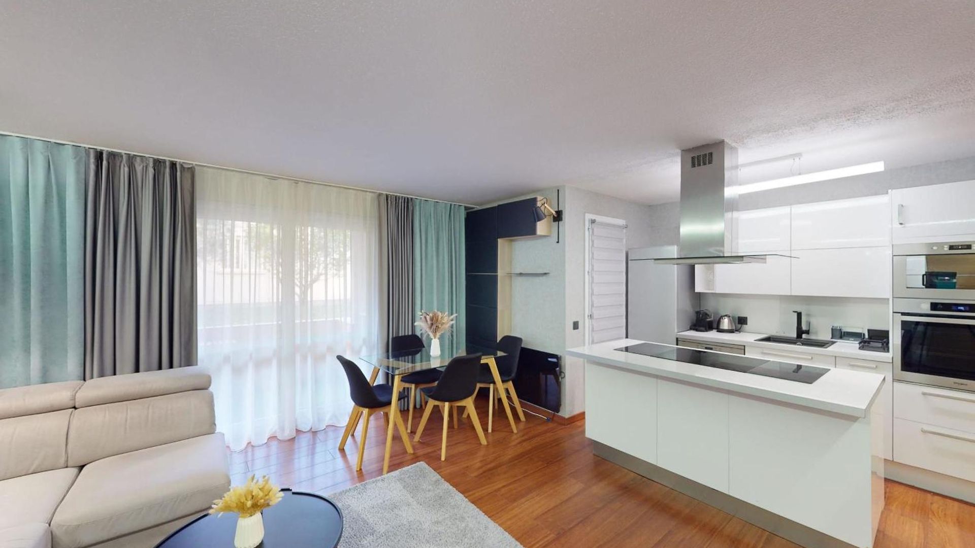 Appartement Cozy With Balcony - 5 Min To The *