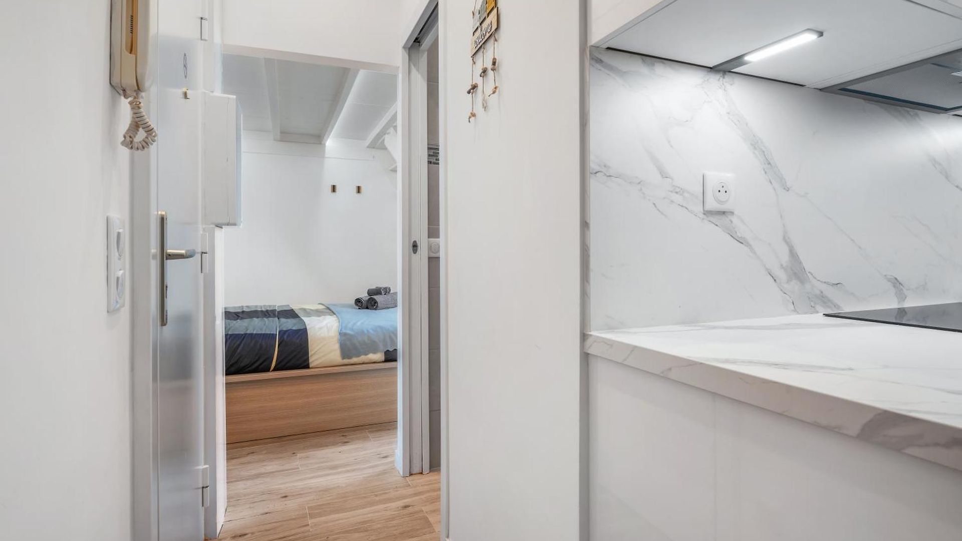 Renting - Honore - Elegant Near Promenade Des *