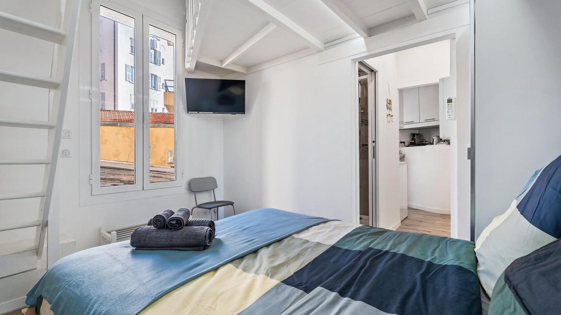 Renting - Honore - Elegant Near Promenade Des Nice