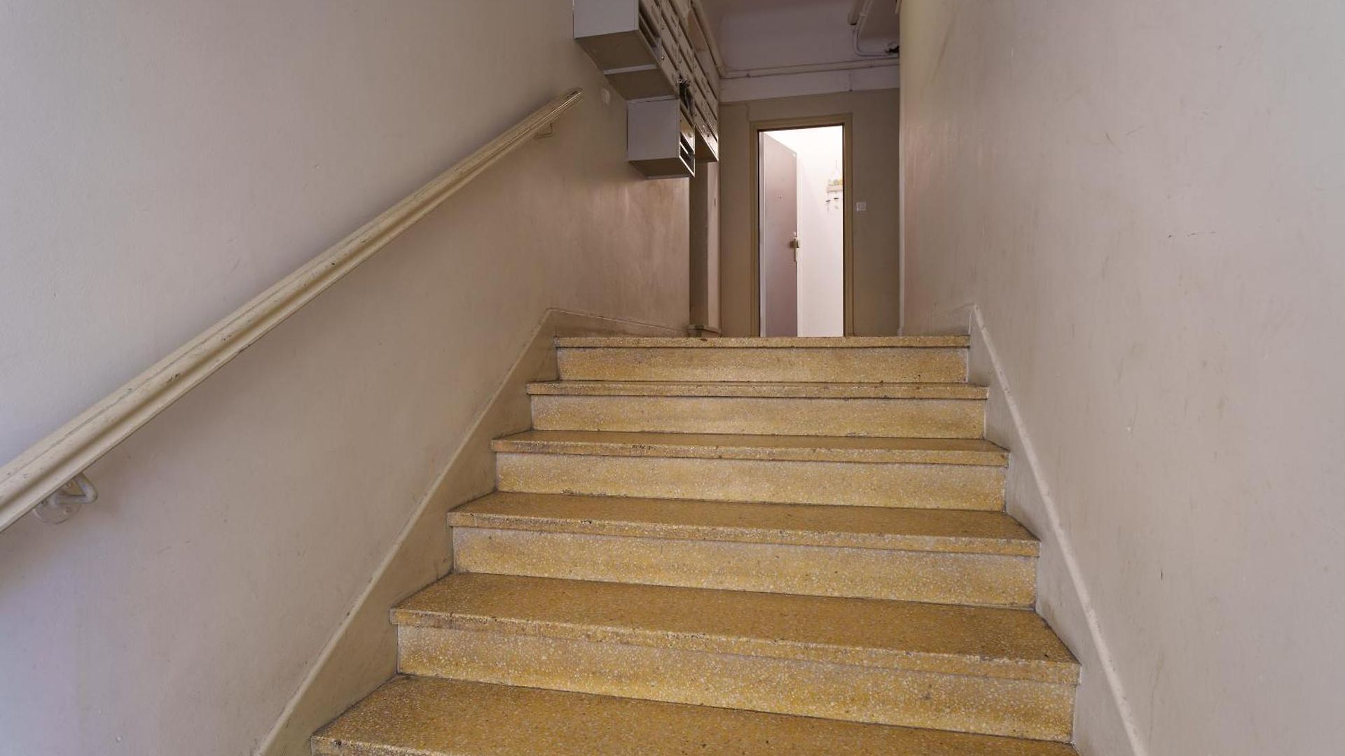 Appartement Renting - Honore - Elegant Near Promenade Des
