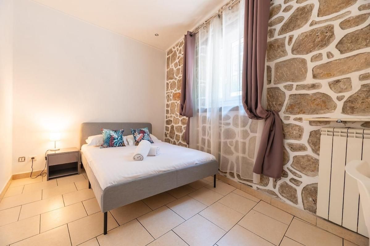 Maison De Familiale, 5 Chambres, Terrasse, à 20 Minutes Du Centre