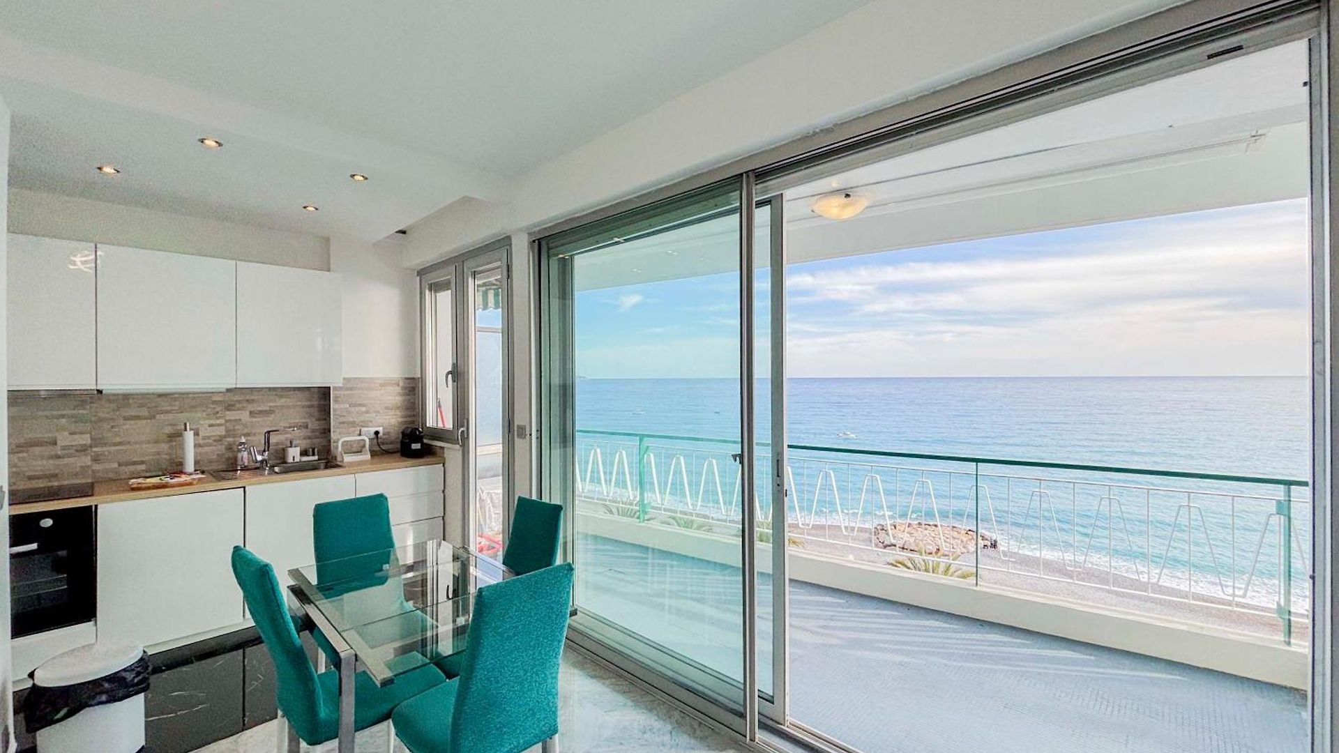 Promenade Des - Vue Mer, Ac, 2pers Apartment *