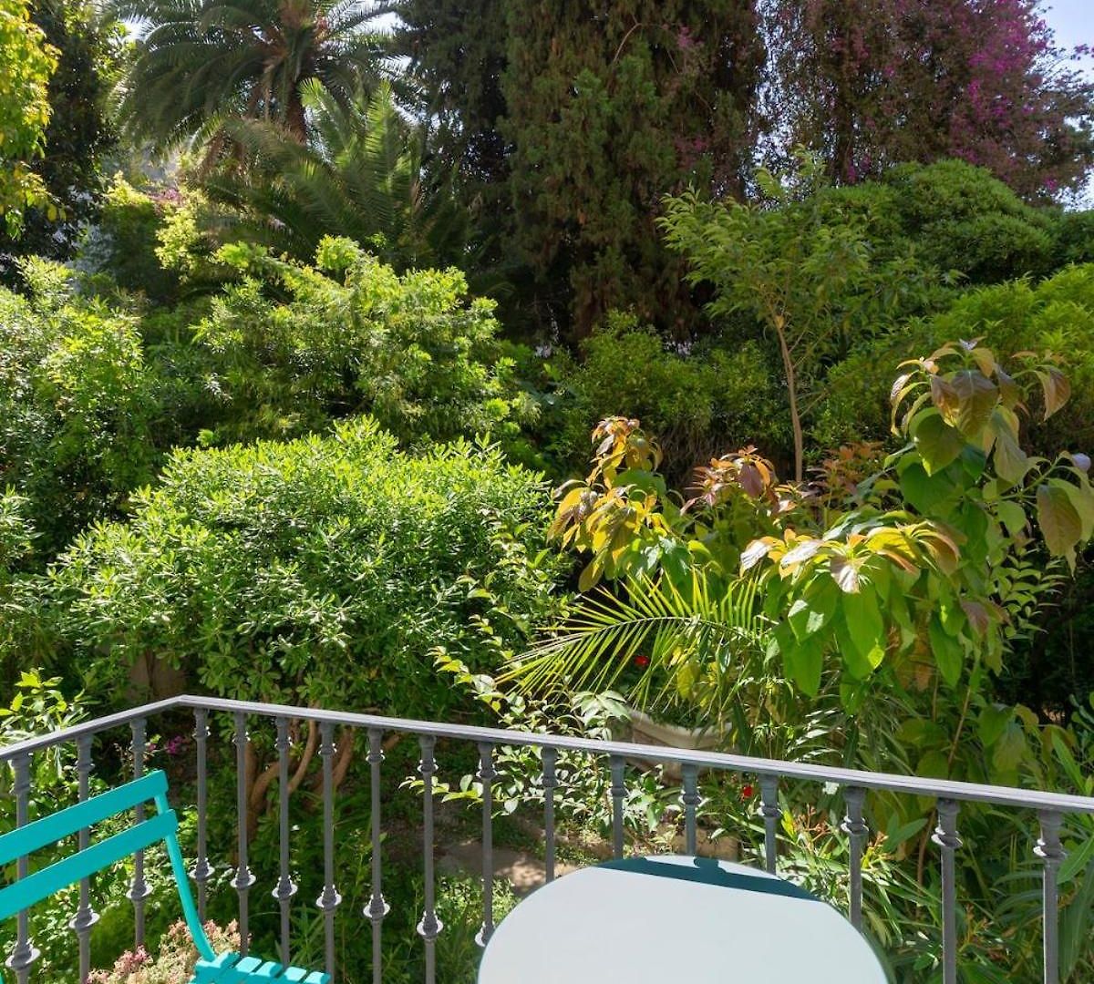 Carré D'or, Superbe Sur Jardin, élégant Et Ensoleillé Appartement Nice