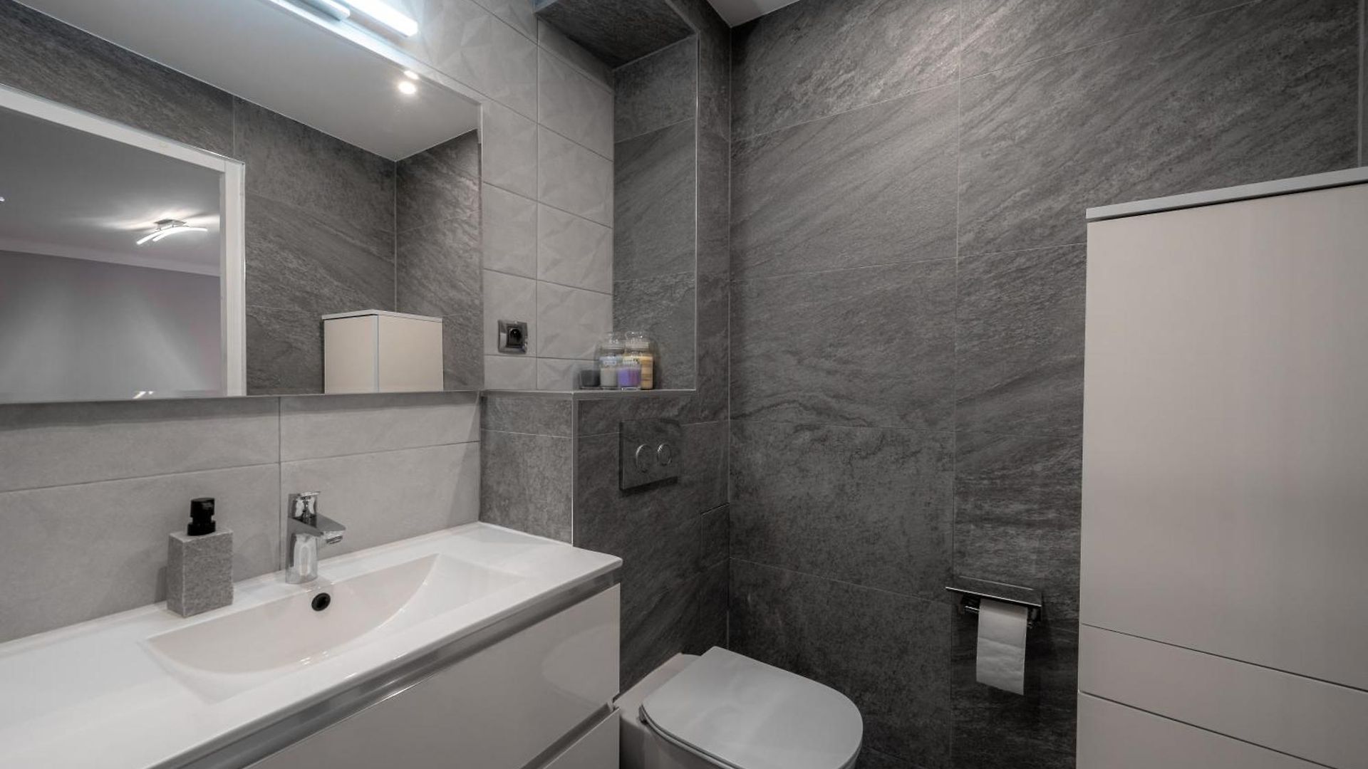 Cozy Close To Port Of Apartment *
