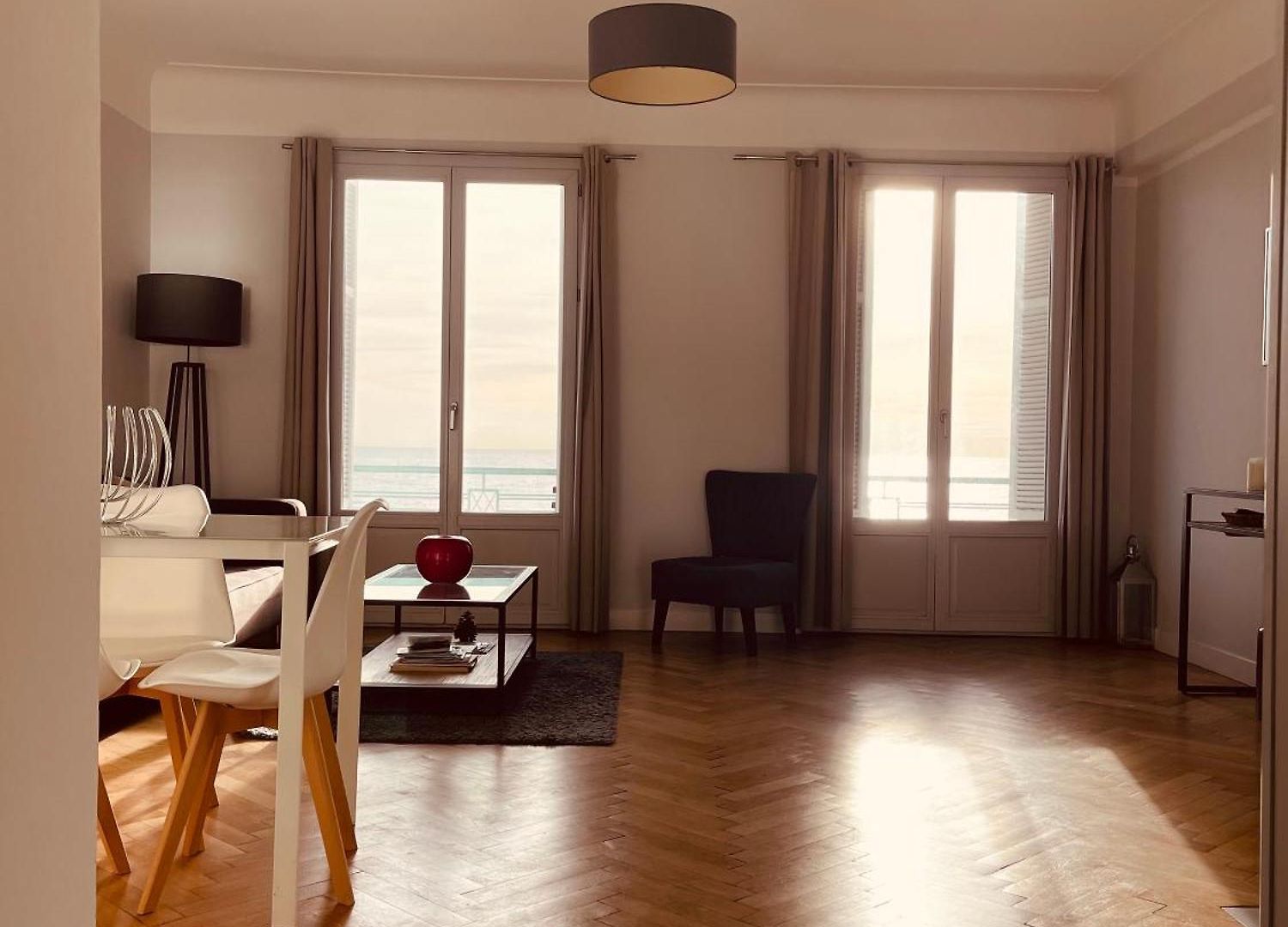Appartement 2 Avec Terrasse Vue Sur La *