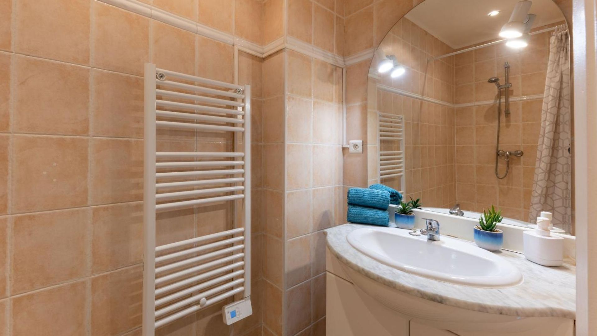 Apartment Joli Cocon A 3 Min A Pied De La Nice