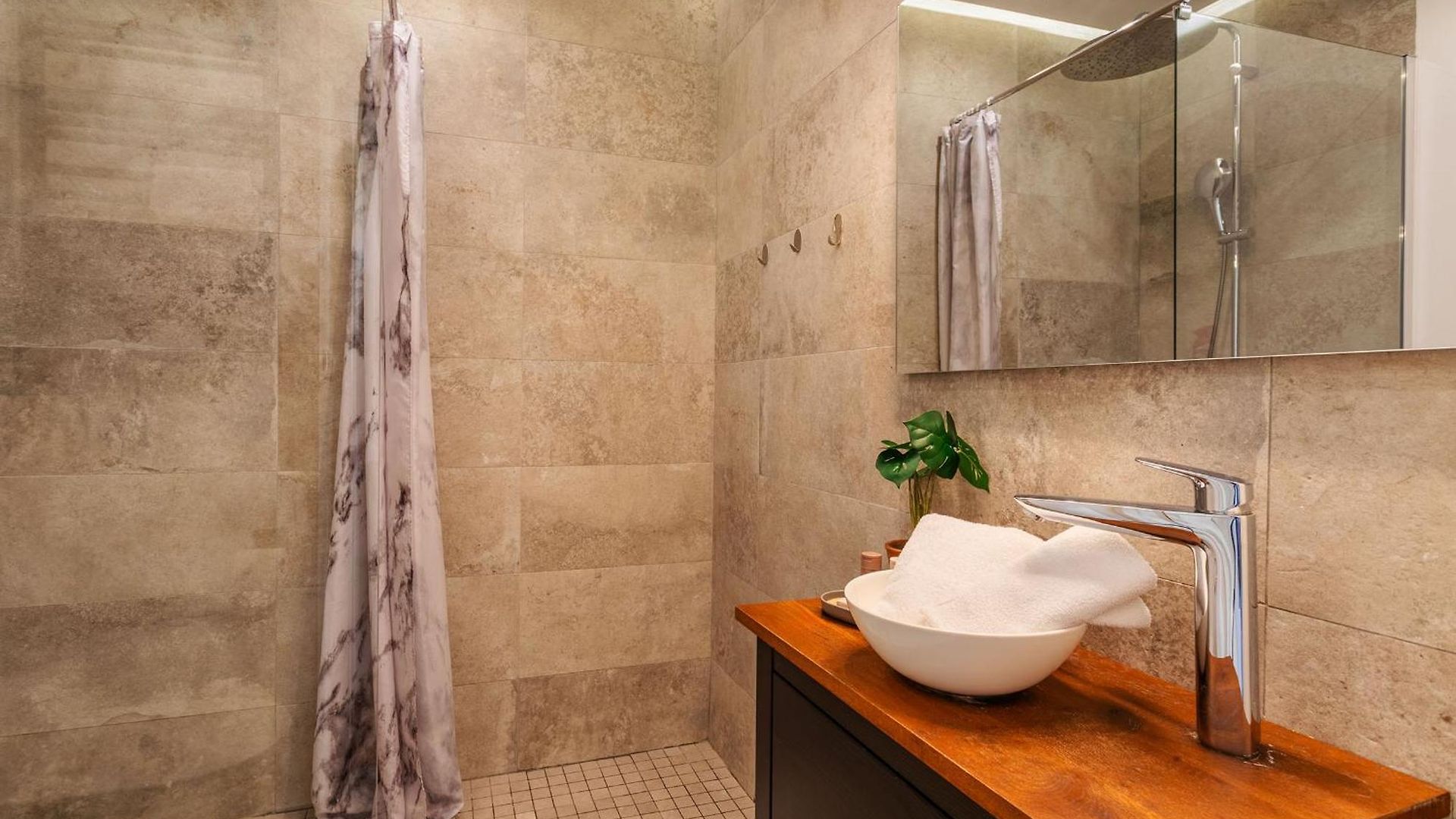 Garibaldi Ap4447 By Riviera Homes *