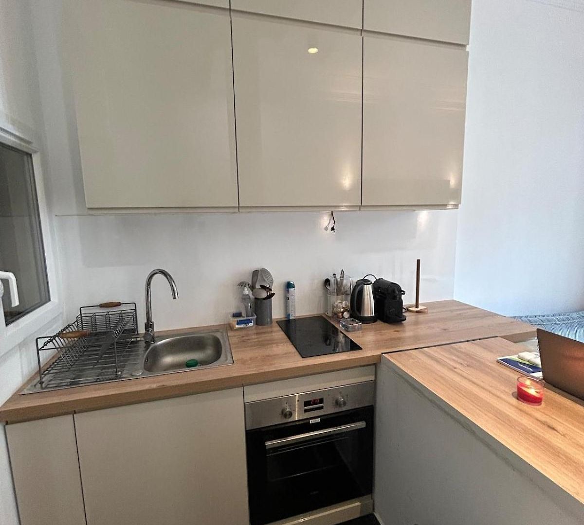 Chic Flat Near The Apartment