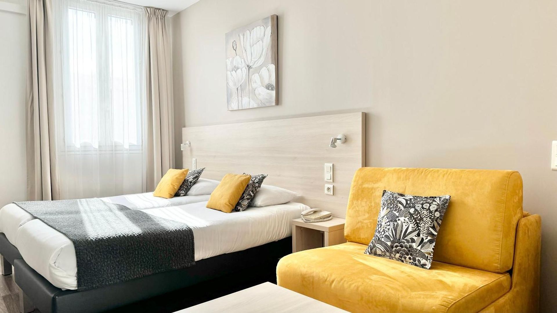 Helvétique Hotel