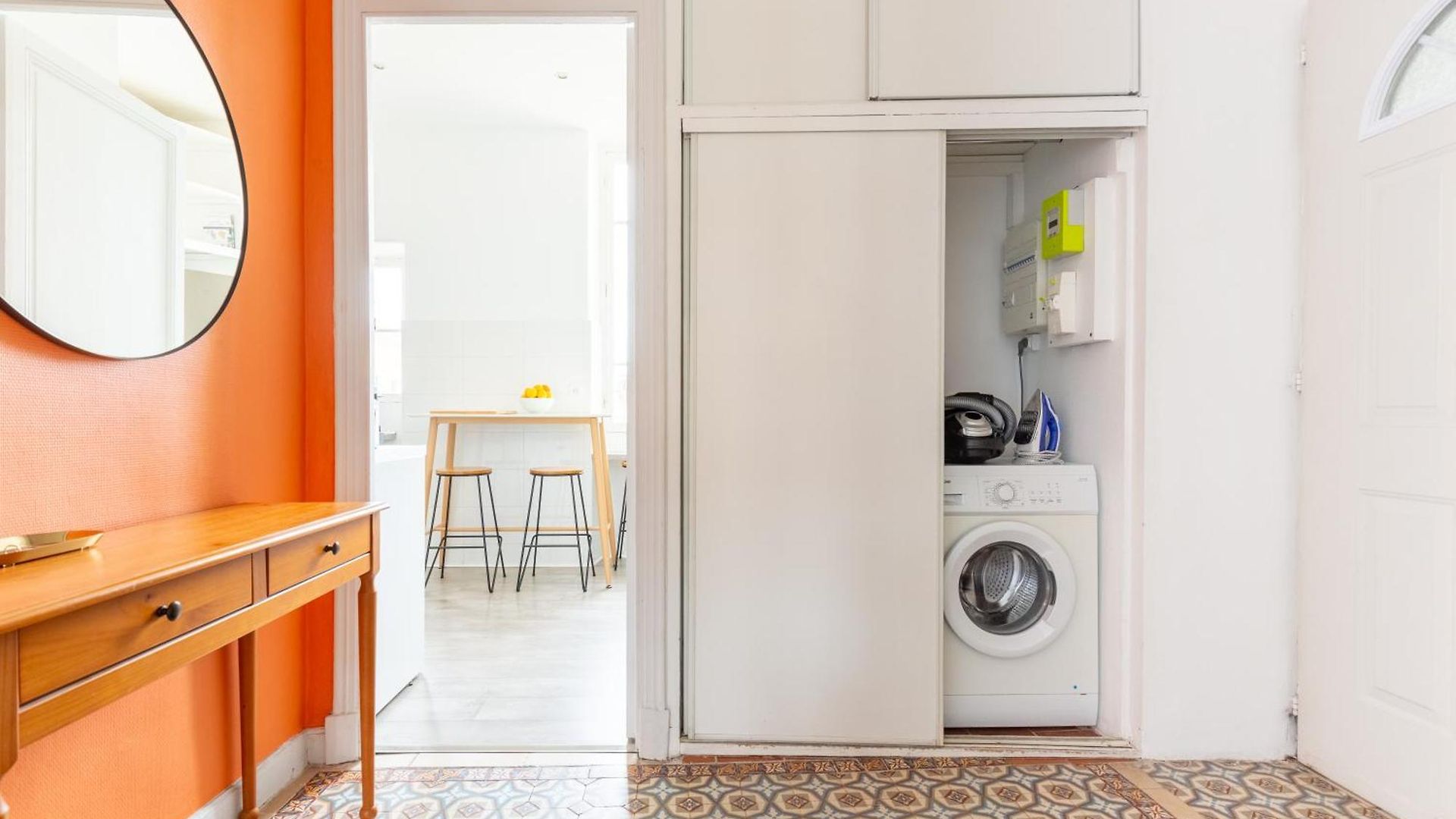 Appartement Retro-chic Proche De La Mer, 4 à 6 Personnes Nice