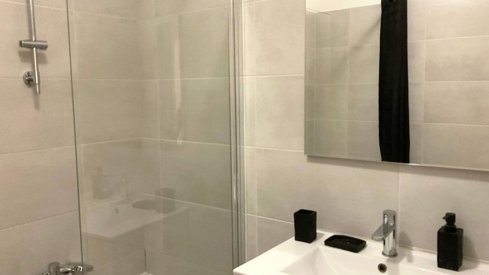 Appartement Lympia - One Bedroom Near The Port *