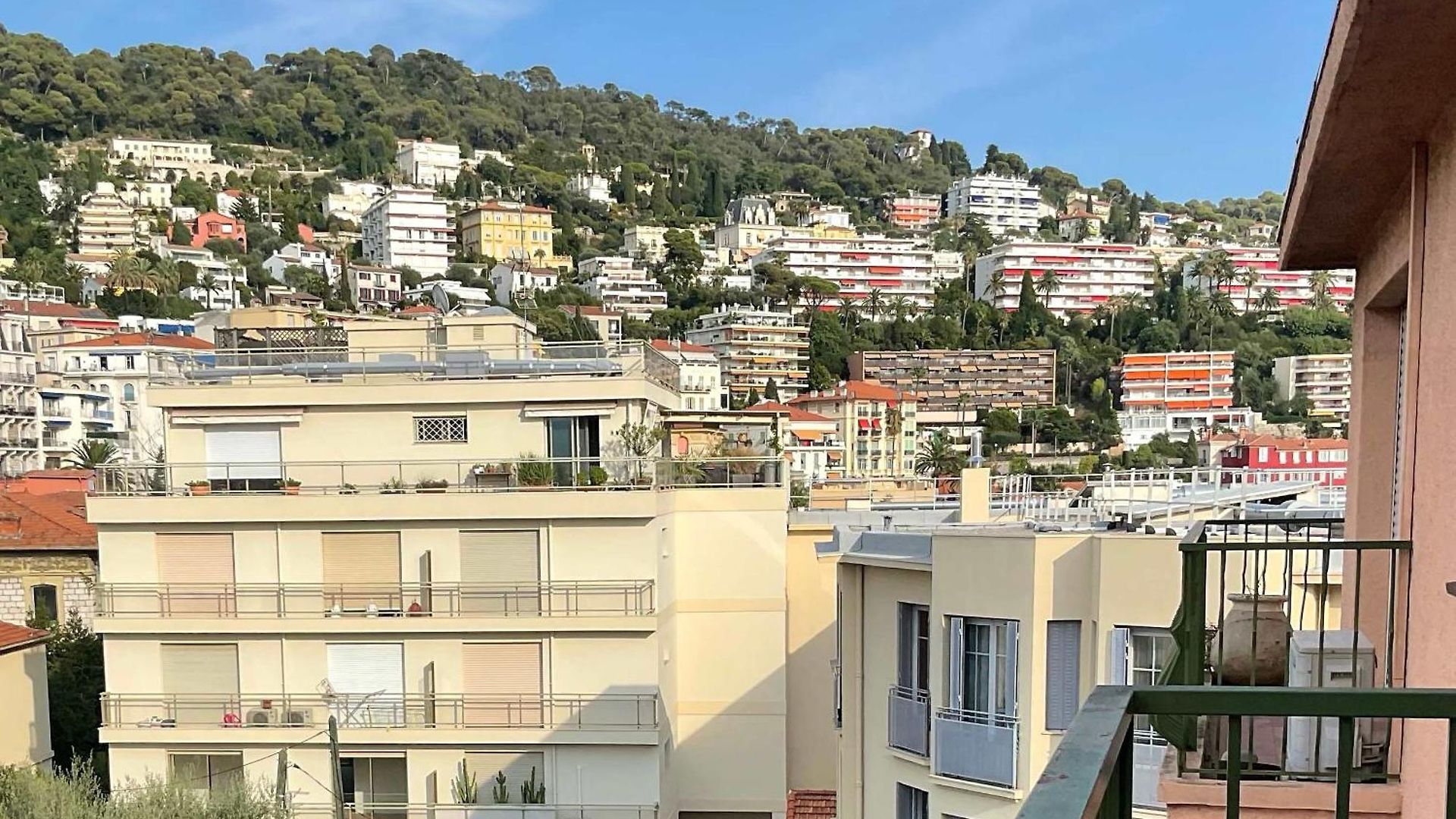 Lympia - One Bedroom Near The Port *
