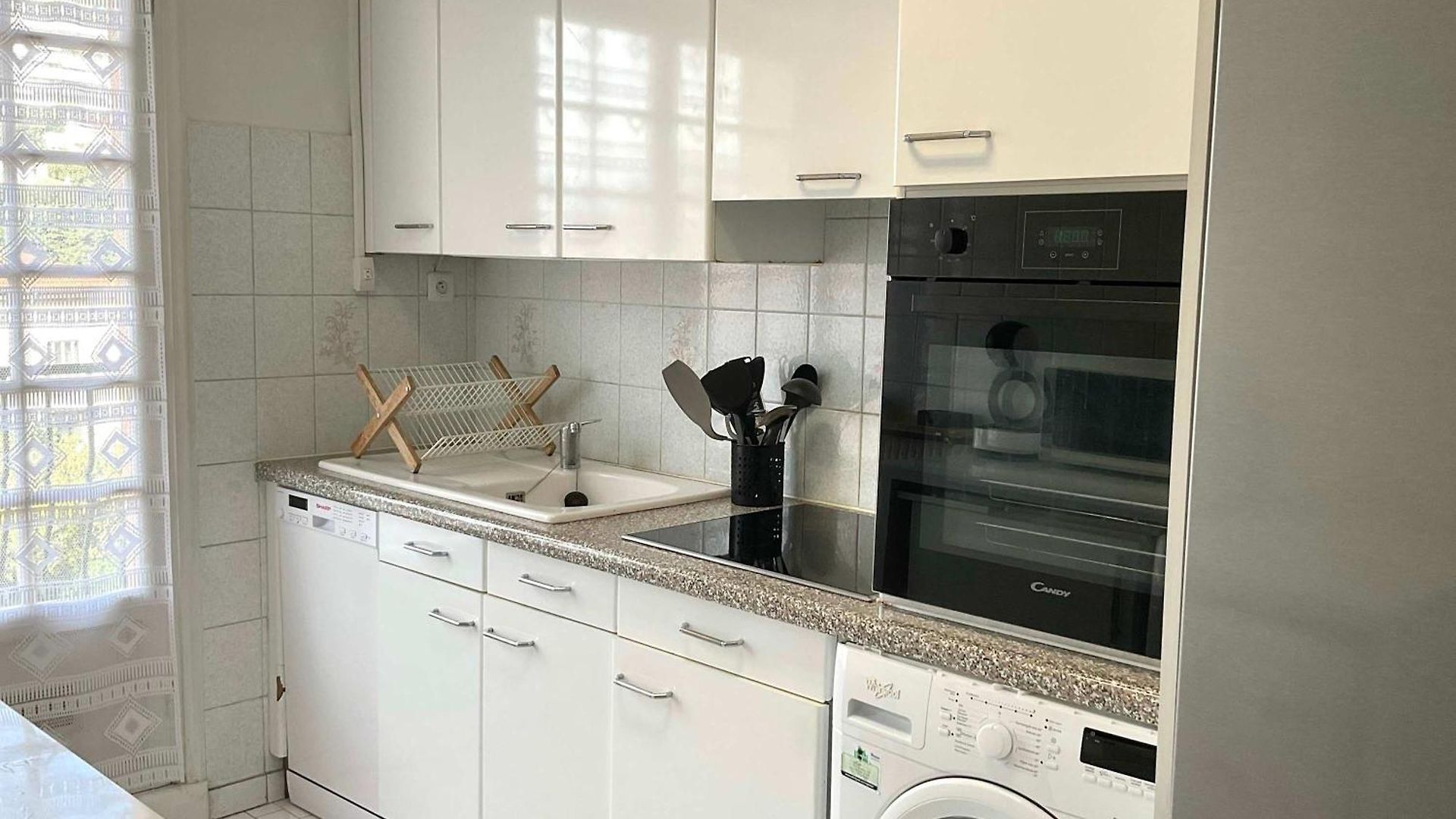 Lympia - One Bedroom Near The Port * Nice