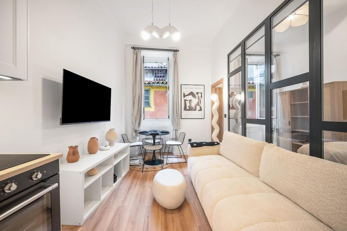Beautiful Apartment, Old Appartement Nice
