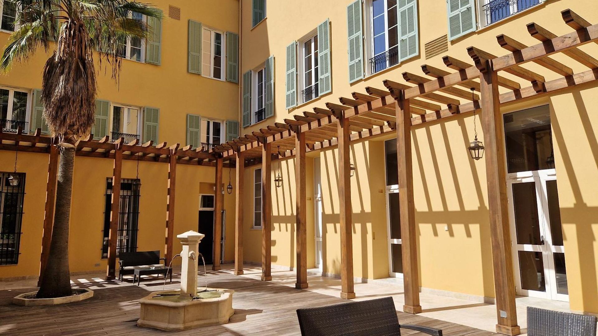 Le Saint Paul Hotel 3*